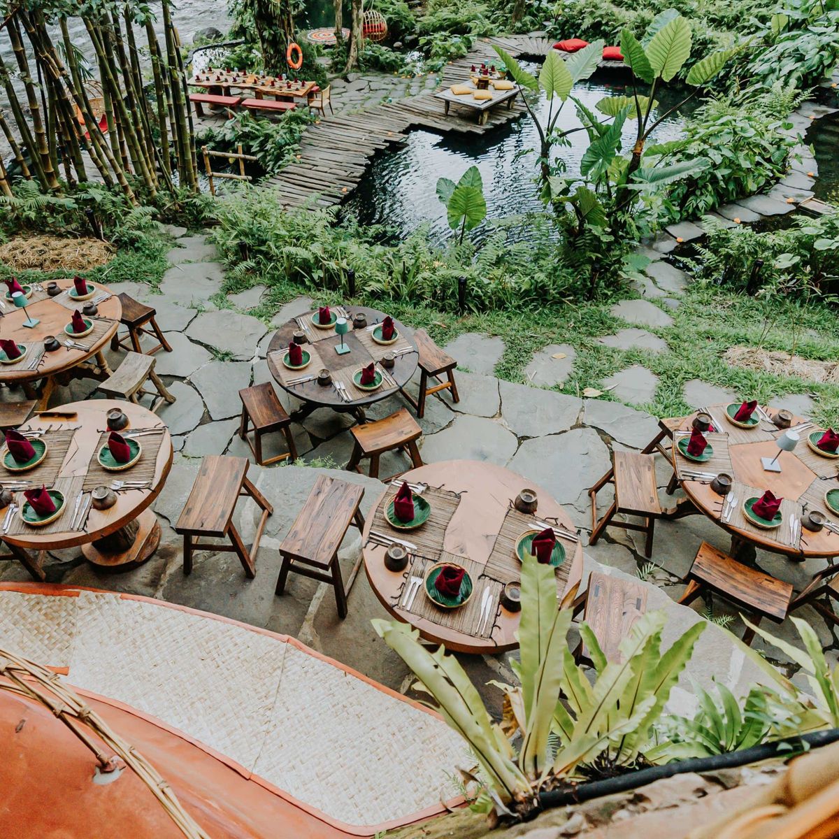 Bambu Indah slide