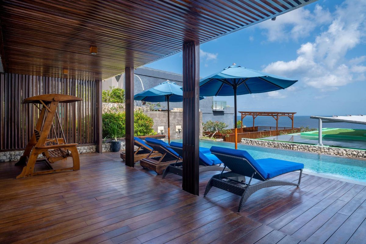 Anantara Uluwatu Bali Resort slide