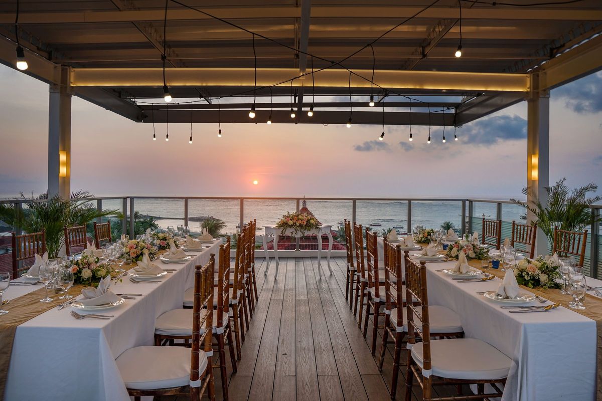 Holiday Inn Resort Baruna Bali slide